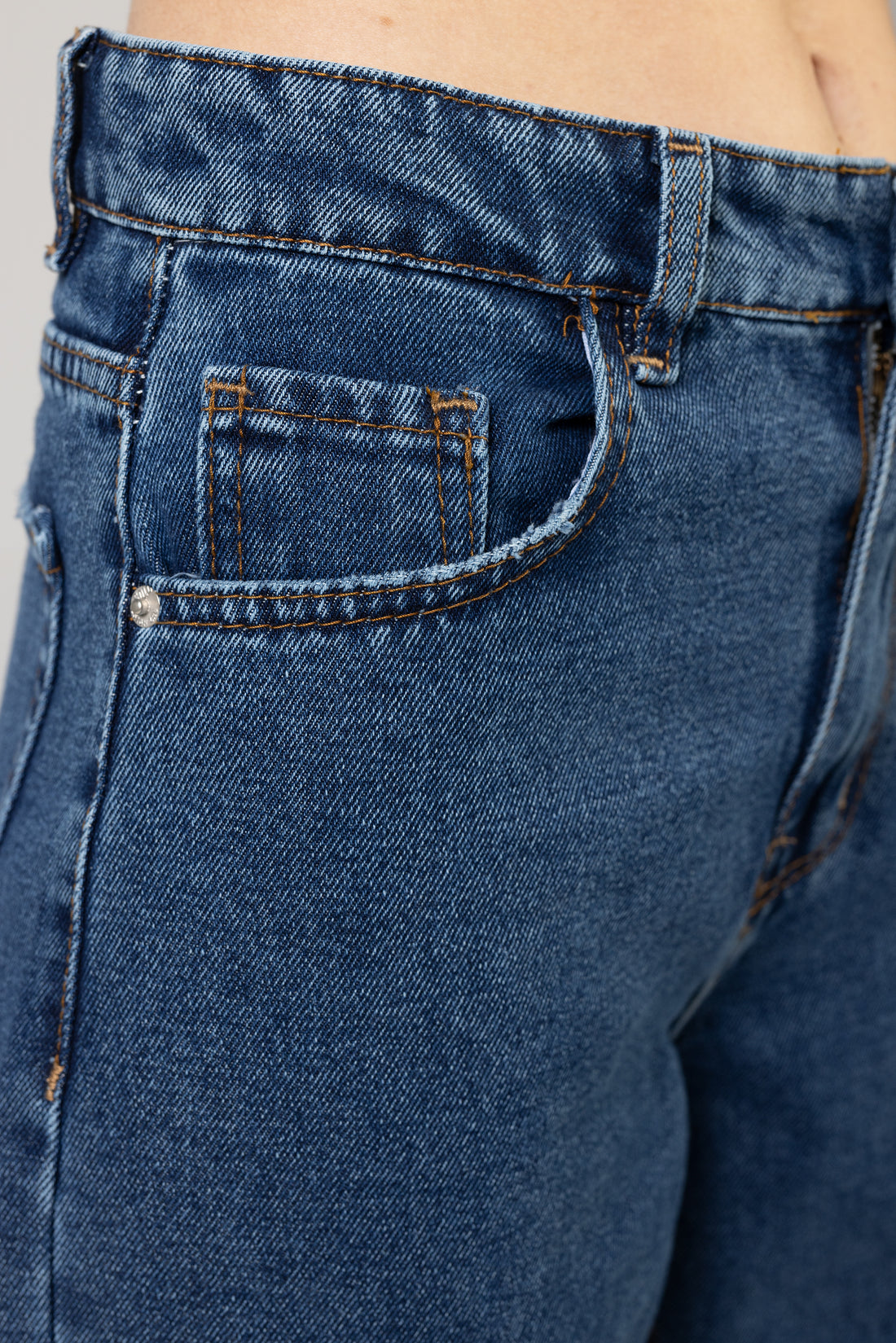Jeans Ladies   -  884